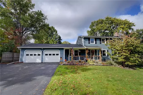 16 Trefoil Ln, Sweden, NY 14420