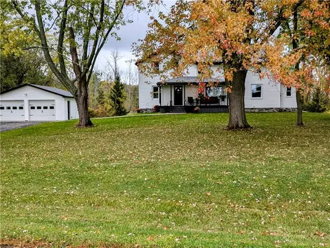 642 Chase Rd, Hilton, NY 14468