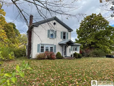1628 Wellman Rd, Busti, NY 14710