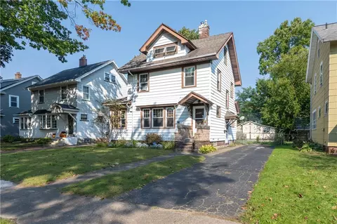 68 Freemont Rd, Rochester, NY 14612