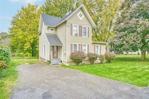 6069 State Route 21, Williamson, NY 14589