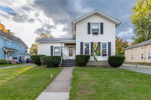 14 Park Pl, Murray, NY 14470