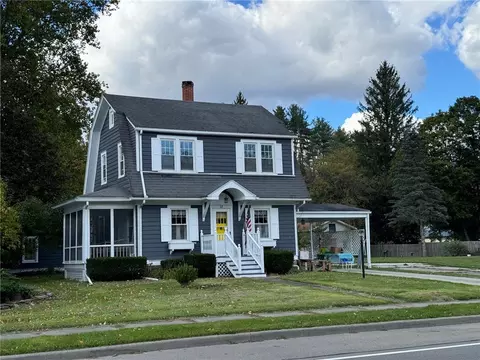 39 Main St, Almond, NY 14804