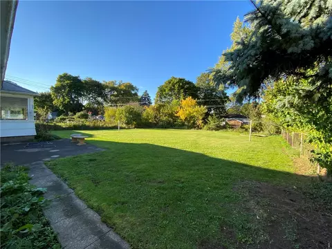 270 Simpson Rd, Irondequoit, NY 14617 photo 30