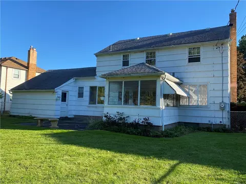270 Simpson Rd, Irondequoit, NY 14617 photo 3