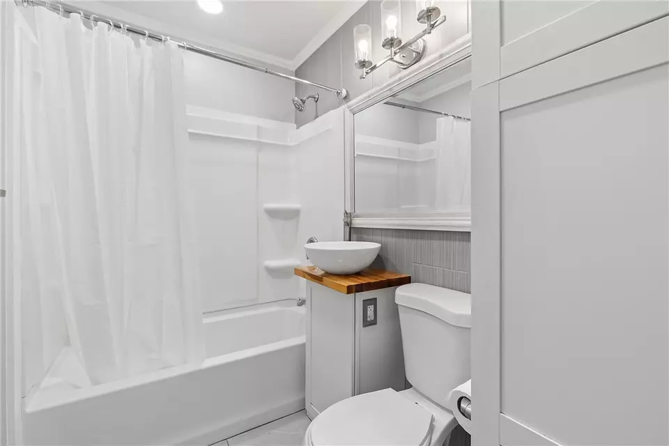  60 Pontiac St, Webster, NY 14580 photo 18