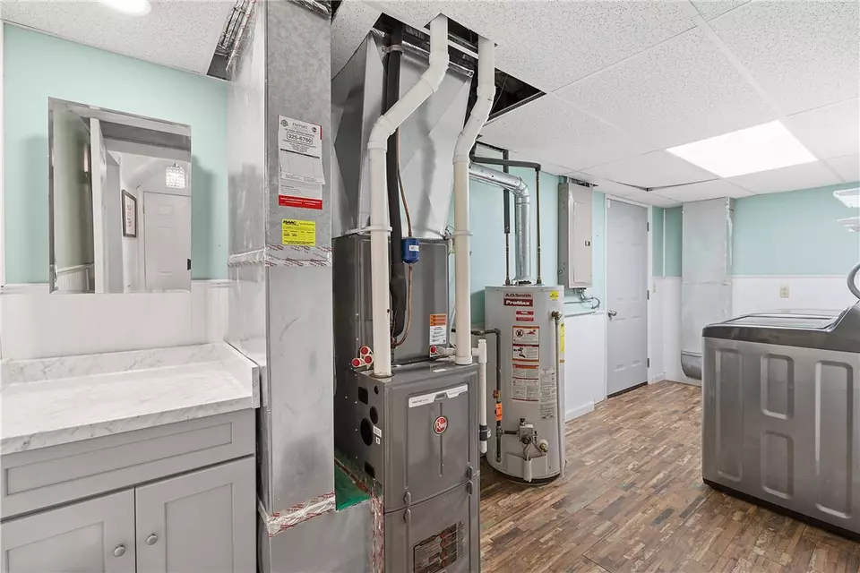  60 Pontiac St, Webster, NY 14580 photo 28