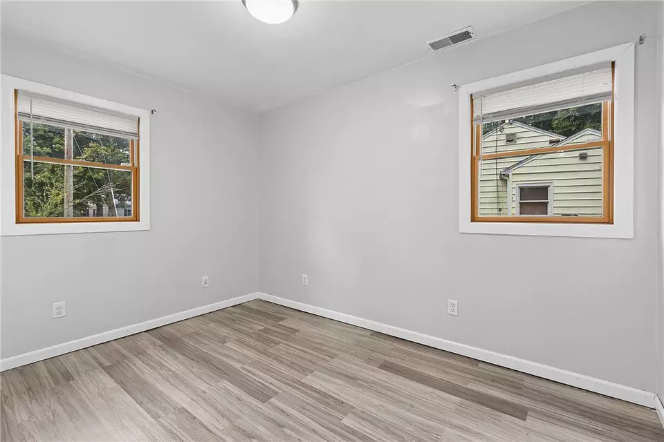  60 Pontiac St, Webster, NY 14580 photo 23