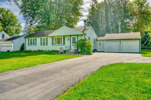 11 Scott Ln, Chili, NY 14624