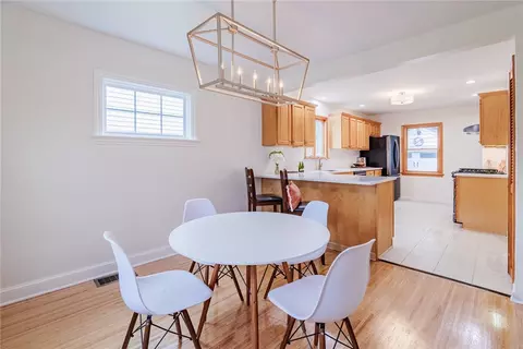 91 Dewberry Dr, Irondequoit, NY 14622 photo 5