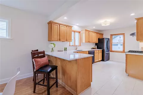 91 Dewberry Dr, Irondequoit, NY 14622 photo 8