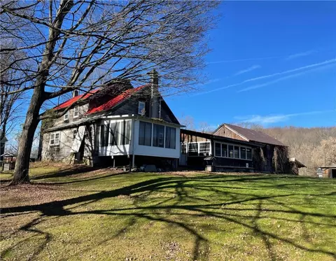 1654 Bonney Rd, Hamilton, NY 13346