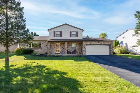 19 Ezio Dr, Gates, NY 14606