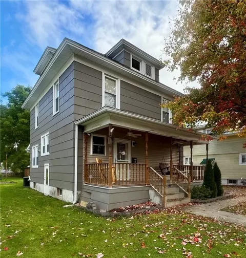 4 Parish Ave, Oneonta, NY 13820