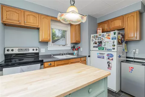 22 Elgrove Rd, Irondequoit, NY 14617 photo 13