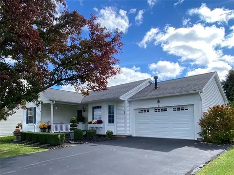 21 Bay Heights Cir, Geneva, NY 14456