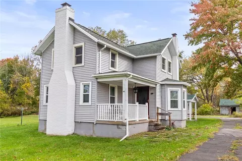 594 Basket Rd, Webster, NY 14580