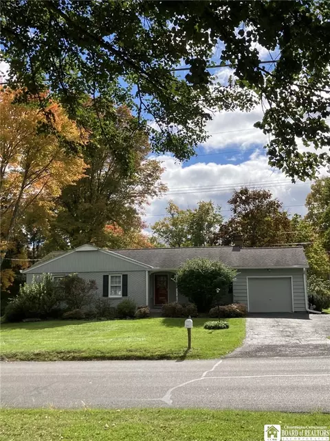 301 South Ave, Busti, NY 14701