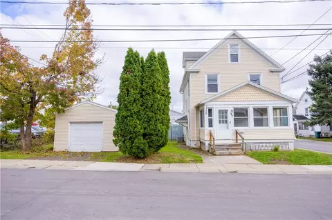30 Mariah St, Parma, NY 14468