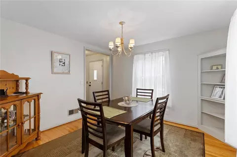 135 Montclair Dr, Irondequoit, NY 14617 photo 16