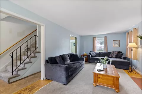 135 Montclair Dr, Irondequoit, NY 14617 photo 9