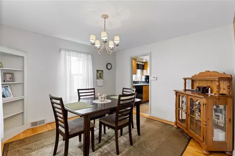 135 Montclair Dr, Irondequoit, NY 14617 photo 18