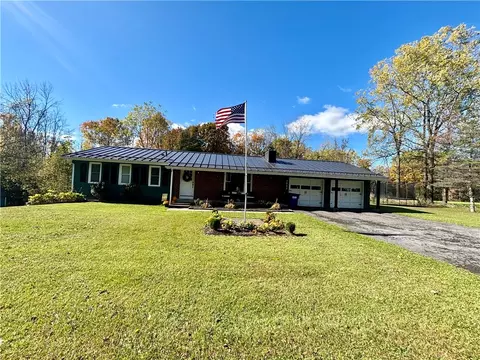 7903 Potter Rd, Throop, NY 13021