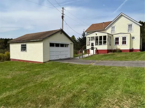 191 Cemetery Rd, Bainbridge, NY 13733