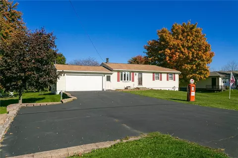 2414 Church Rd, Hamlin, NY 14464
