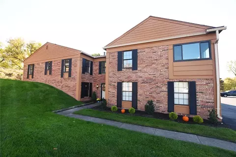 22 Beacon Hl, Perinton, NY 14450