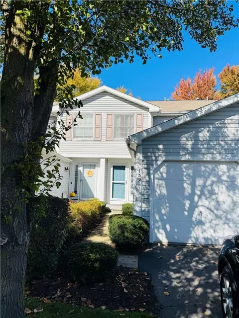 132 Jordache Ln, Ogden, NY 14559