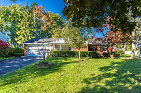 85 Hillary Dr, Chili, NY 14624