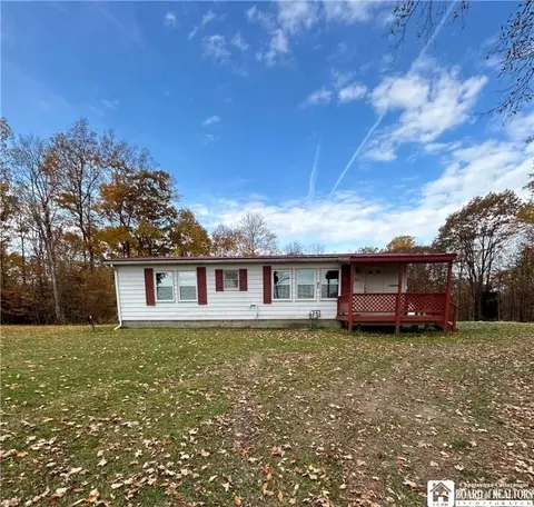 7421 Bowers Rd, Cassadaga, NY 14718