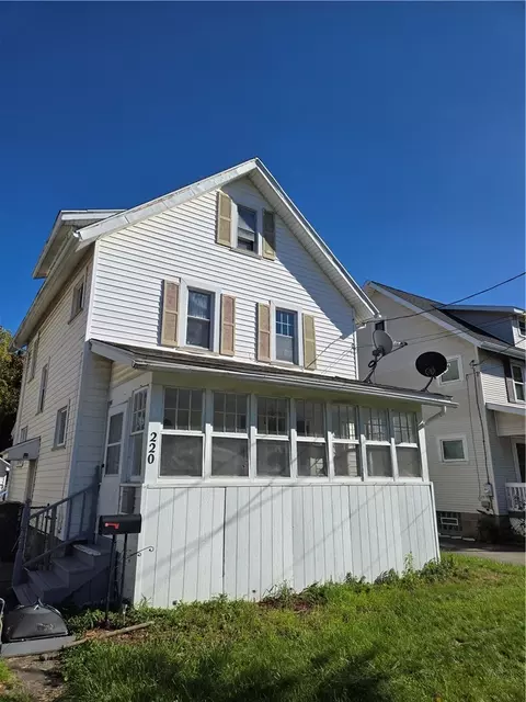 220 Dodge St, Rochester, NY 14606