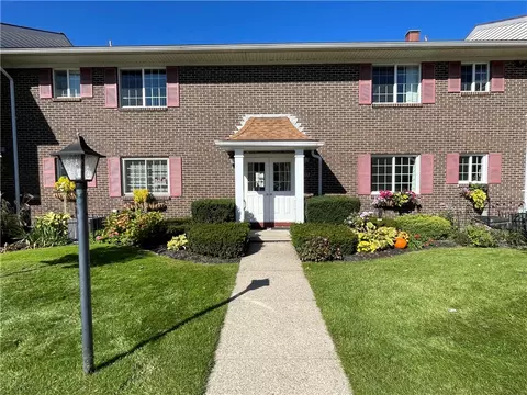 111 Holiday Harbour # A, Canandaigua, NY 14424