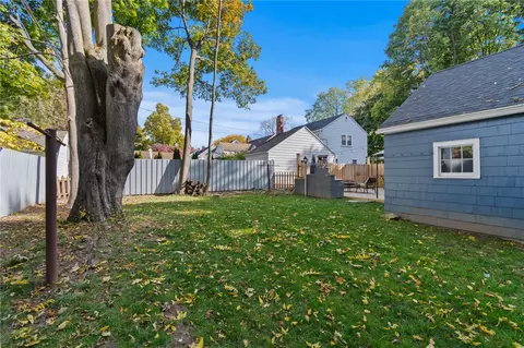4 Westbourne Rd, Irondequoit, NY 14617 photo 34