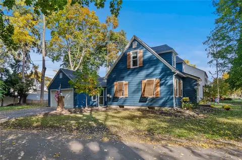 4 Westbourne Rd, Irondequoit, NY 14617 photo 5