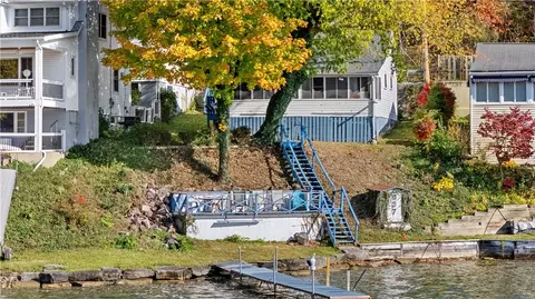 837 E Lake Rd, Barrington, NY 14527