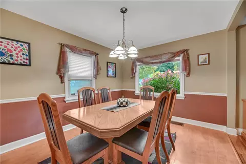 359 Walzer Rd, Irondequoit, NY 14622 photo 16