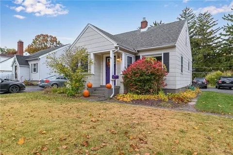 359 Walzer Rd, Irondequoit, NY 14622 photo 2