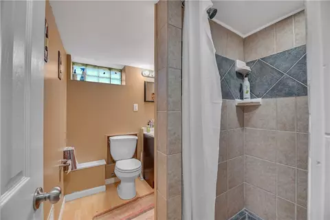 359 Walzer Rd, Irondequoit, NY 14622 photo 21
