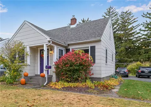359 Walzer Rd, Irondequoit, NY 14622