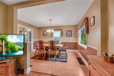 359 Walzer Rd, Irondequoit, NY 14622 photo 18