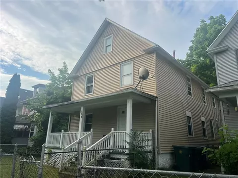 359 Magnolia St, Rochester, NY 14611
