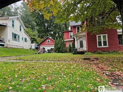 519 E 6th St, Jamestown, NY 14701