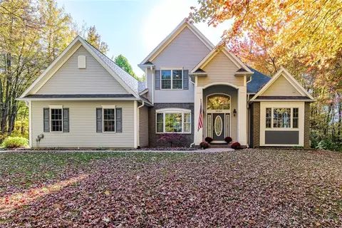 5959 Trillium Trl, Ontario, NY 14519