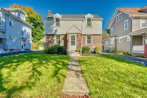 188 Colebourne Rd, Rochester, NY 14609