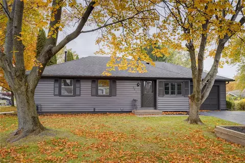 261 Hillview Dr, Irondequoit, NY 14622