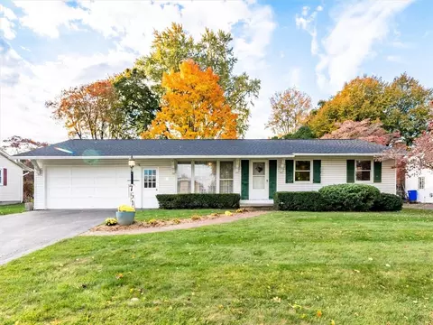 751 English Rd, Greece, NY 14616