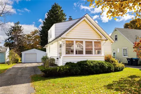 141 Delmar Rd, Greece, NY 14616